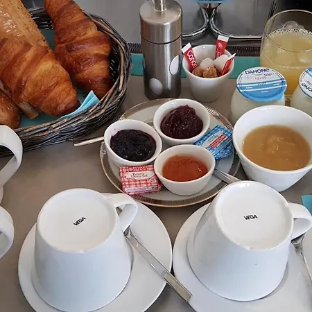 فندق Et Les Cleunes Oleron 3*