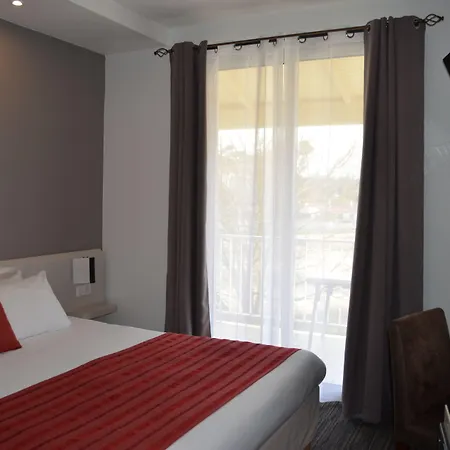 Et Les Cleunes Oleron Hotel 3*
