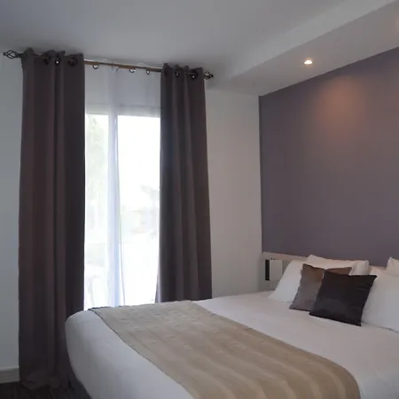 Hotel Et Les Cleunes Oléron 3*