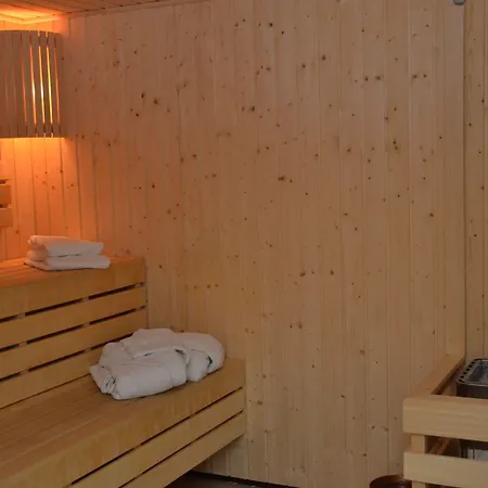 Et Les Cleunes Oleron Hotel 3*