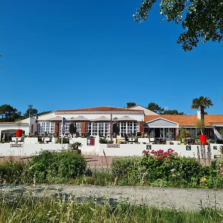 Et Les Cleunes Oleron Hotel 3*