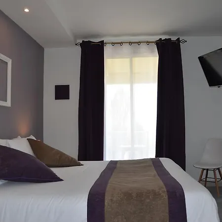 Hotel Et Les Cleunes Oleron 3*